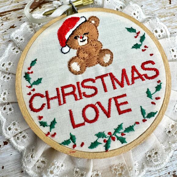 VTG Russ Christmas Love Santa Bear Circle Lace Ornament Embroidered - Picture 2 of 8